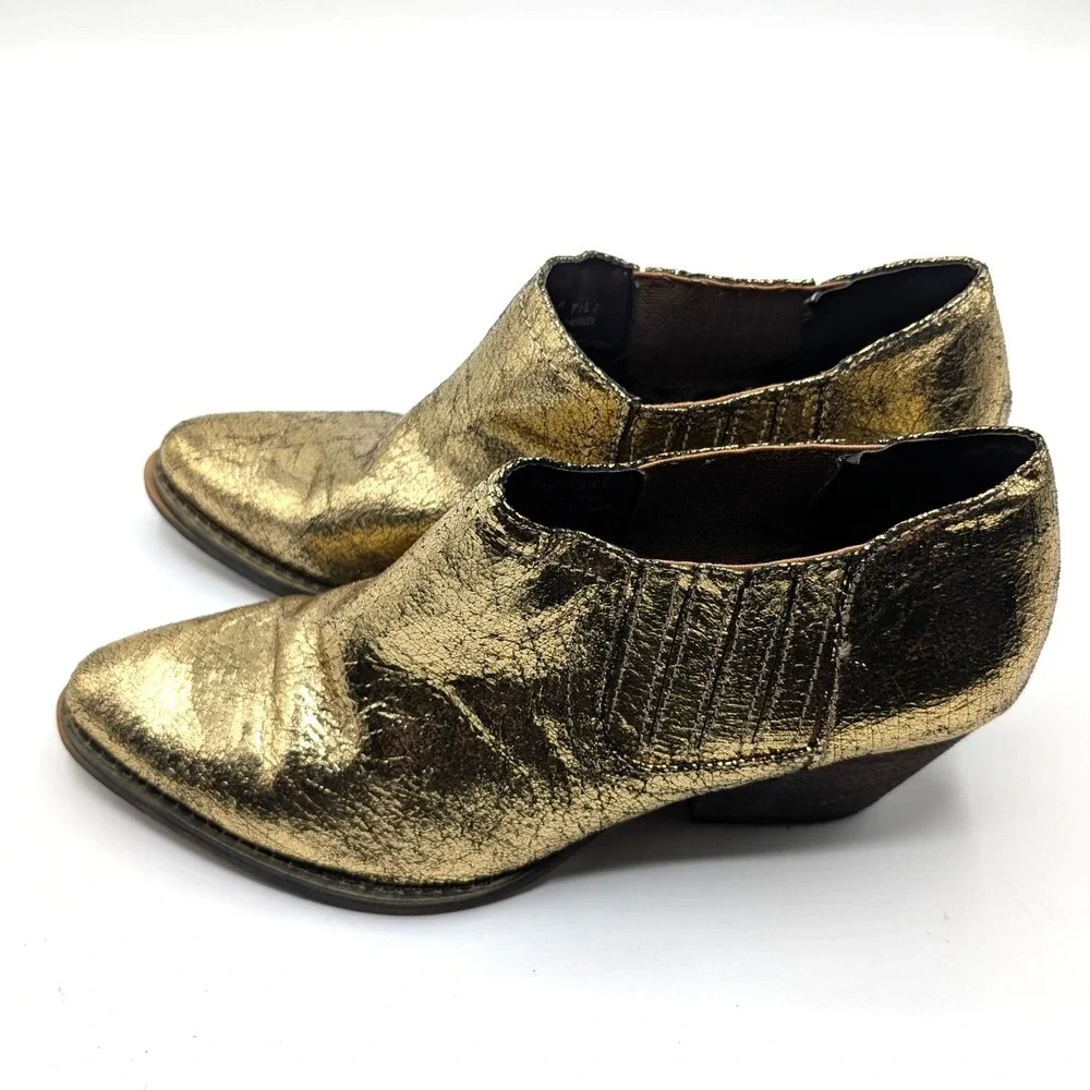 Very Volatile 6.5 Gold Boots Booties Western Block Heel Metallic Futuristic  y3k